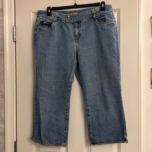 IE ladies jean capris